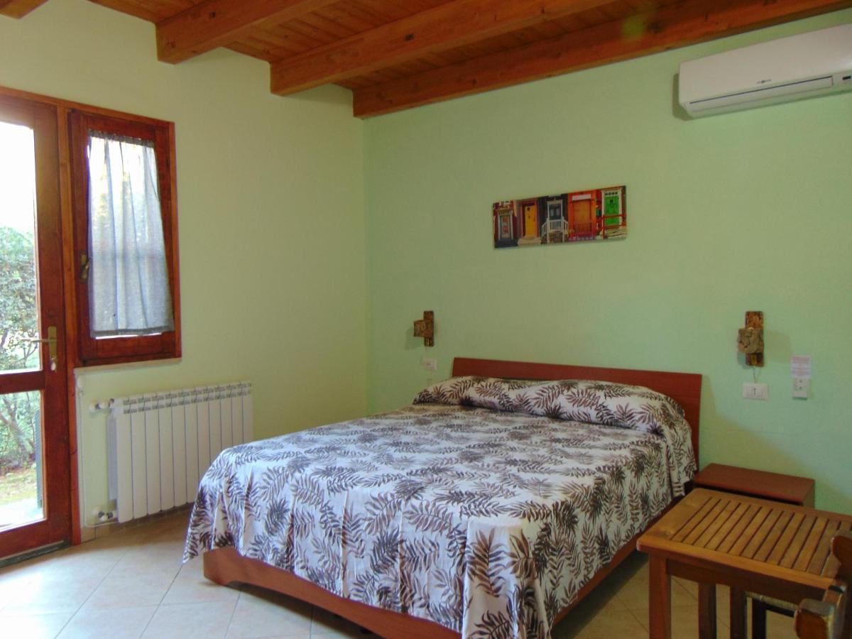 Bed and Breakfast La Contea SantʼAnna Arresi Exterior foto