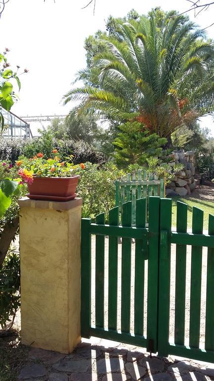 Bed and Breakfast La Contea SantʼAnna Arresi Exterior foto
